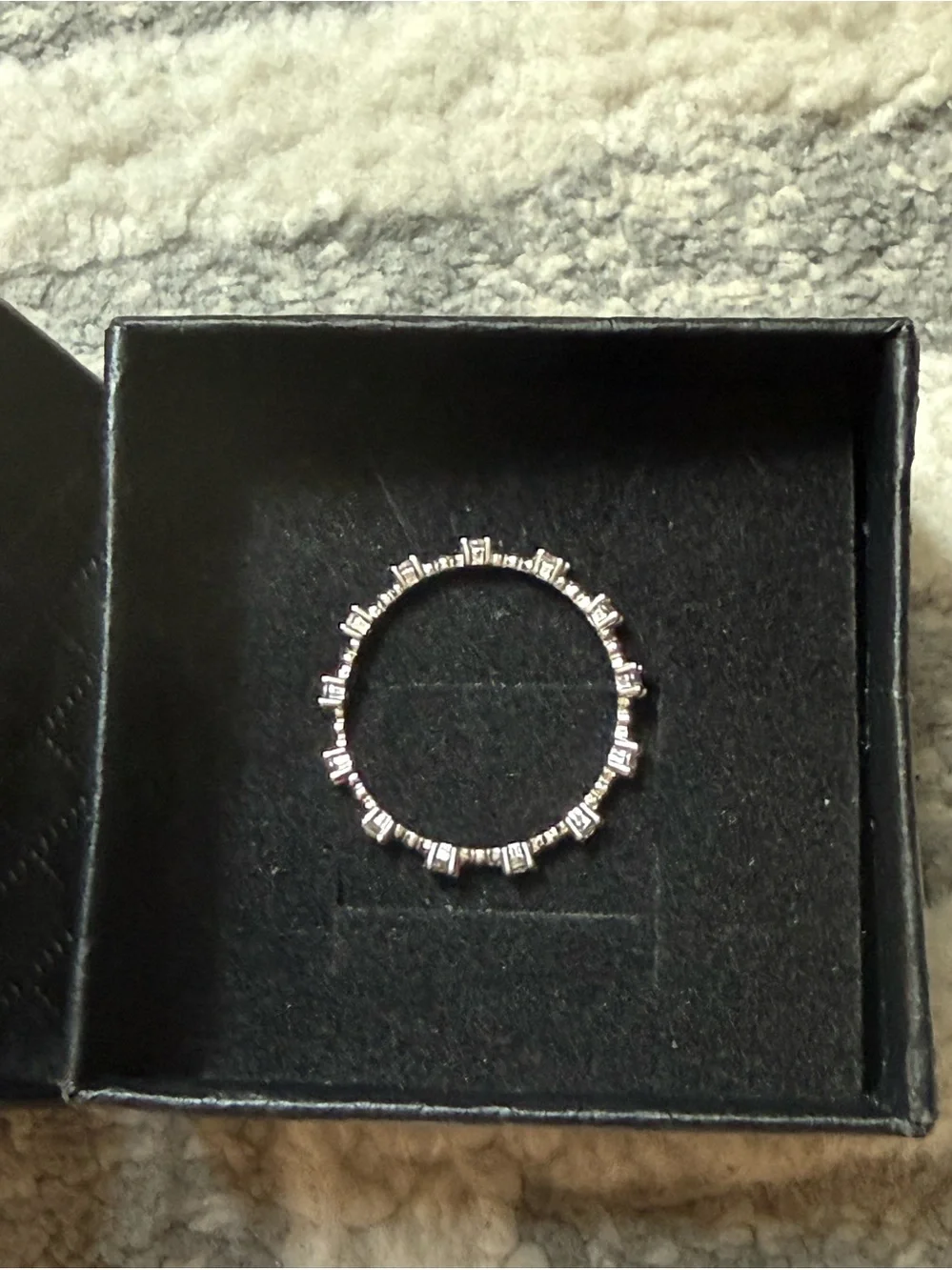 N/A shiny silver